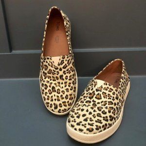 Toms Avalon Animal Print Flats / Slip on Sneakers - Size 8.5 Womens - New!